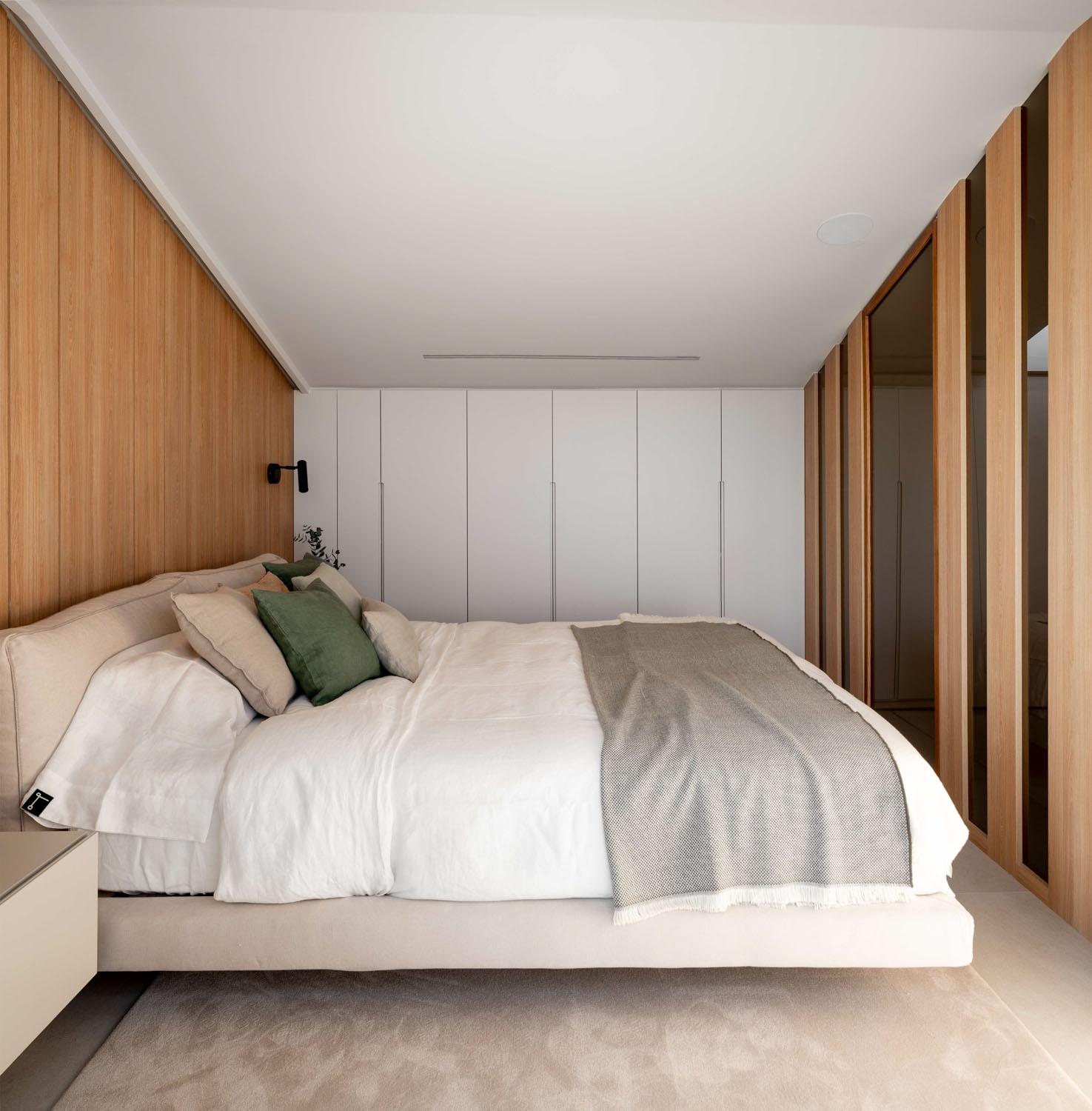 Imagen del dormitorio - Fotografía de arquitectura e interiores por Biderbost Photo